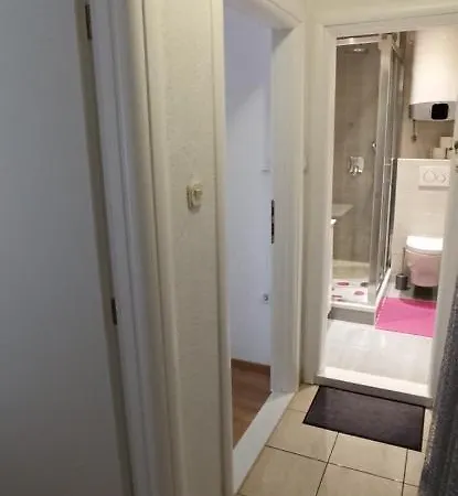 Danica Galic Apartment Makarska